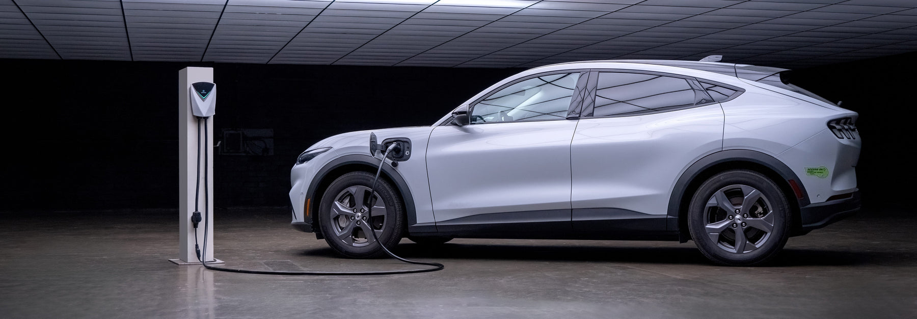 Hardwired vs Plug-In EV Charger: Which to Install in 2025