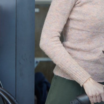 Attention Business Owners! Now You Can Have a Commercial EV Charging Station